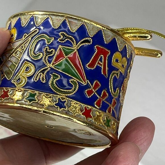 Vintage Cloisonné drum and sticks ornament. Bright and in beautiful shape. - Picture 6 of 9